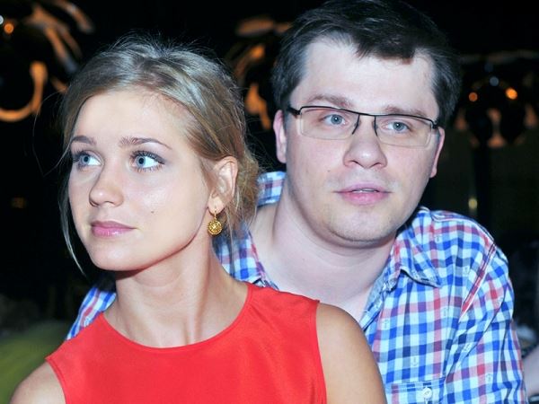 Харламов и Асмус сообщили о разводе после 8 лет брака
