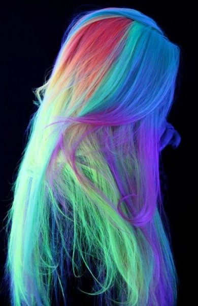 Летний бьюти-тренд: цветные волосы