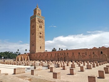 В Марокко откроются кафе, торговые центры, хаммамы
