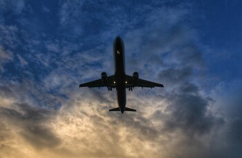 Глава Минтранса назвал вероятные сроки возобновления международного авиасообщения