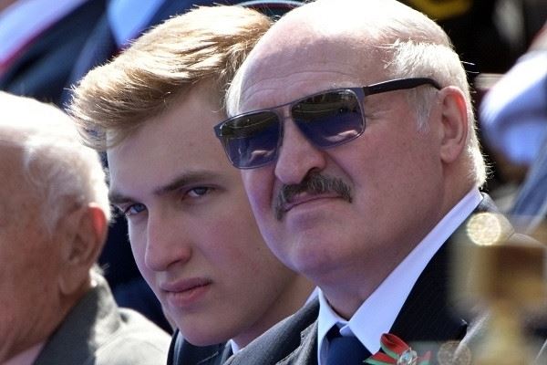<br />
«Жуткий фейк»: Лукашенко о миллионах своего сына<br />
